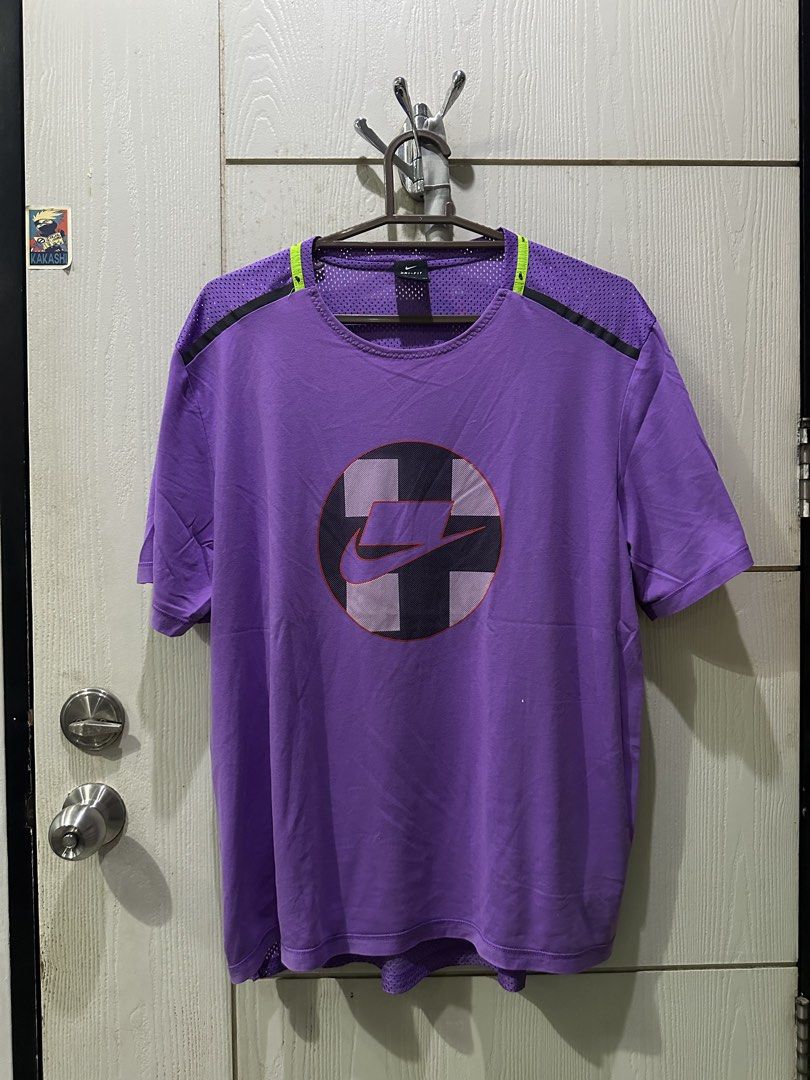 Nike shirt (Category: Tshirts & Polo Shirts ) located in Quezon City. Submitted by yy.yustore (Listing ID 1460440535, Image 1). Description: .