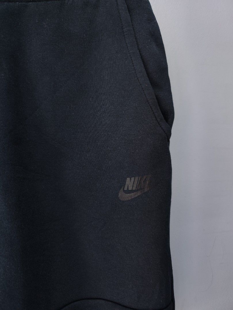 Nike Techfleece Shorts (Category: Shorts) located in Bulacan. Submitted by emilj23 (Listing ID 1460430010, Image 2). Description: Nike Techfleece Shorts Size S on tag L 18.5 W 30-32 Leg Hole 9 Condition 9/10 Color rate 9/10 No.