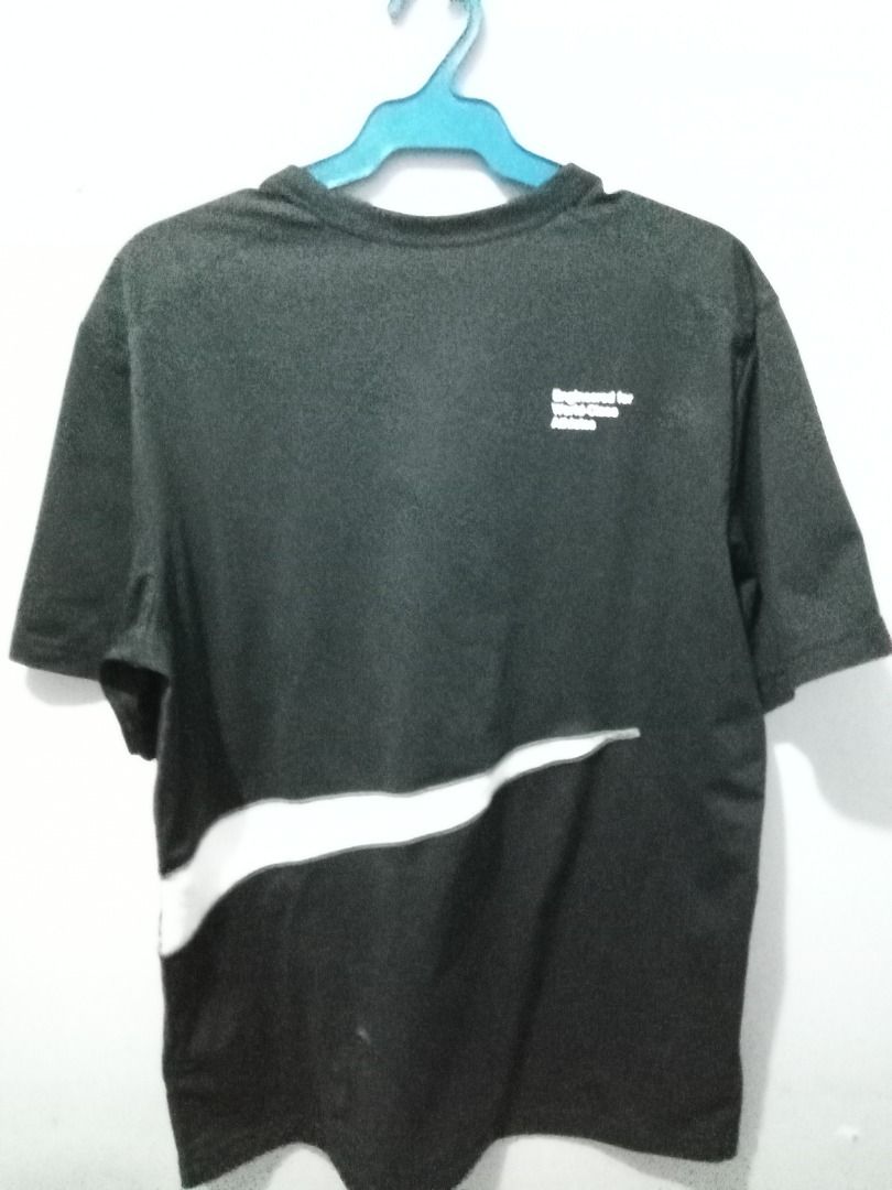 Nike T-Shirt Bundle - Black & White (Category: Tshirts & Polo Shirts ) located in Boljoon. Submitted by trip-to-the-thrift (Listing ID 1460481681, Image 3). Description: Get two Nike t-shirts drifit: one black with white swoosh, one white with blue swoosh. Both have chest logos. Perfect for casual wear. Buy both for a great deal! for more details message me size M can fit to large both in excellent condition .