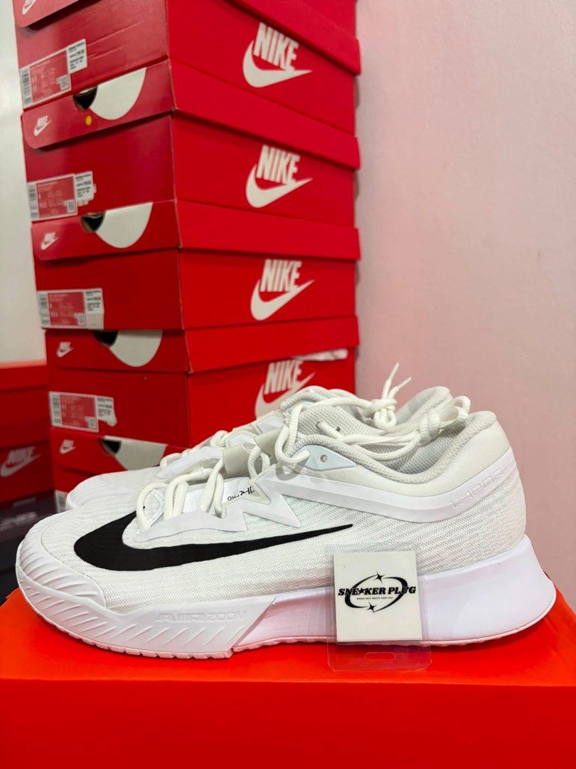 Nike Vapor Pro 3 HC "White Black" (Category: Sneakers) located in Quezon City. Submitted by snkrplg4heat (Listing ID 1460312012, Image 1). Description: 🔥Vapor Pro 3 HC "White Black" (FZ2161-101)🔥 MENS SIZE AVAILABLE (Payment first policy to avoid cancellation.) 💵 GCash / Bank Transfer / Maya 🛵 LBC/Same day delivery 📍 Quezon City ❌No return / No exchange 📸 Colors may be different due to lighting. *Price may change without prior notice, pleas