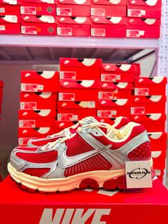 (Category: ) located in . Submitted by snkrplg4heat (Listing ID 1460312139, Image 1). Description: .