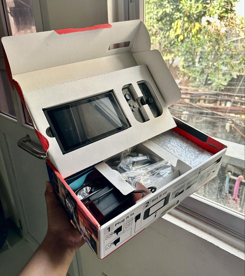 Nintendo Switch V2 with Free Games (Category: Nintendo) located in Manila. Submitted by nswitchgear (Listing ID 1460420418, Image 3). Description: 🎮 𝐅𝐎𝐑 𝐒𝐀𝐋𝐄: 𝐍𝐢𝐧𝐭𝐞𝐧𝐝𝐨 𝐒𝐰𝐢𝐭𝐜𝐡 V2 𝐌𝐨𝐝𝐞𝐥 with Free Games 🛒💰₱8,999 🎮Comes with 8 Accounts with Multiple Shared Game list can be installed no need to buy expensive games for mean time :) 📦 Complete Set: • Nintendo Switch V2 console • Dock • Joy-Con (L & R) • Joy-Con grip • Joy-