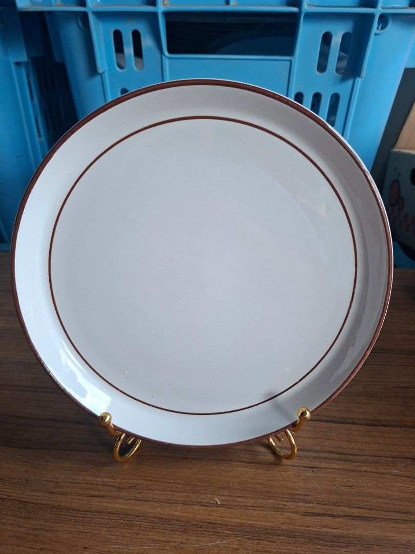 Nitto Fresh Tones Concorde Ceramic Plate (Category: Other Kitchen Appliances) located in Consolacion. Submitted by luxekerei (Listing ID 1460375176, Image 1). Description: - vintage Nitto Fresh Tones "Concorde" ceramic plate made in Japan, designed to be safe for the oven, dishwasher, and microwave..