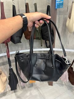 (Category: ) located in . Submitted by MNStore (Listing ID 1460395774, Image 1). Description: .