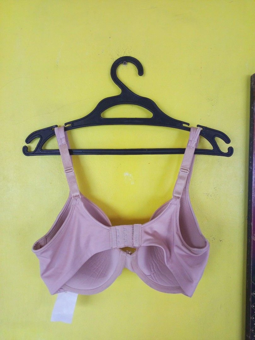 Bali Nude Bra Size: 34D (Category: Undergarments & Loungewear) located in Navotas City. Submitted by vanilla_sandalwood (Listing ID 1460369847, Image 2). Description: -Brand: Bali -Brandnew with tag -Color: Nude -Size: 34D -Underwire -Semi pads -Good Condition -Ukay US Bale.