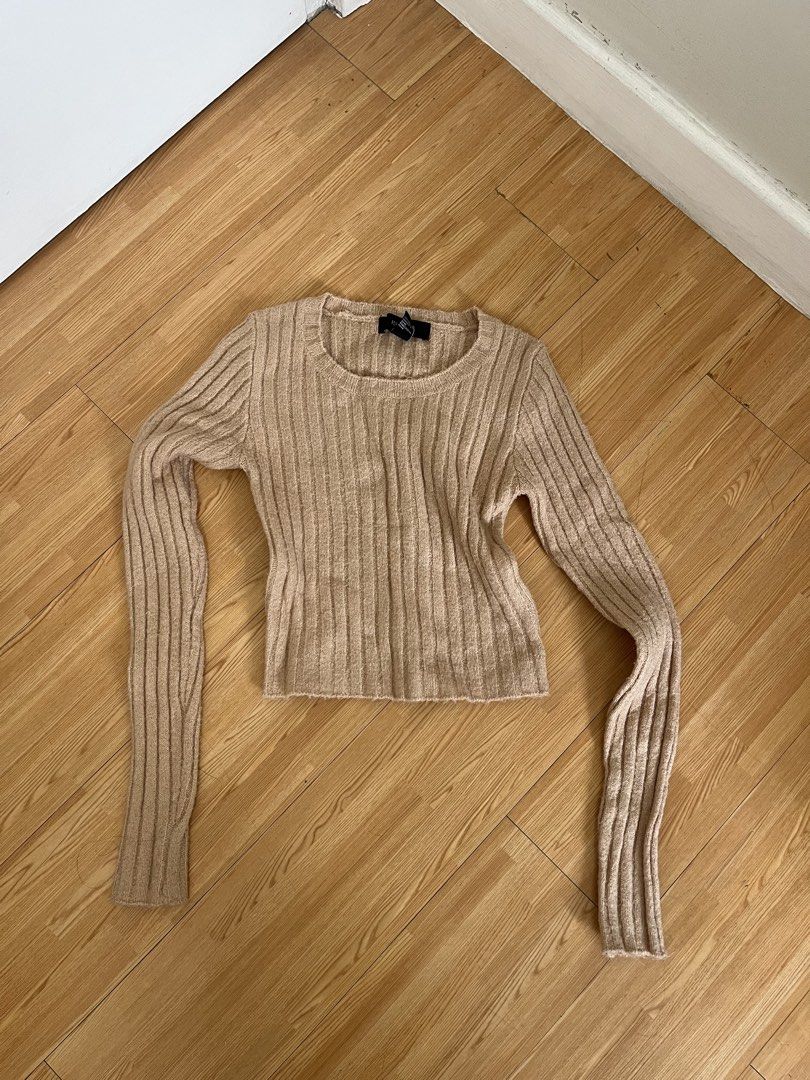 Nude Wool Long Sleeve (Category: Coats, Jackets and Outerwear) located in Manila. Submitted by ezrapaeste (Listing ID 1460355744, Image 1). Description: .