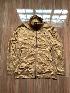 (Category: ) located in . Submitted by stayhypethrifted (Listing ID 1460357115, Image 1). Description: .