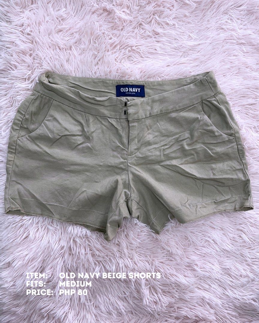 Old Navy Beige Shorts - Medium (Category: Shorts) located in Batangas. Submitted by shop.aalley (Listing ID 1460338188, Image 1). Description: - Old Navy beige shorts - Size: Medium - Style: Casual, everyday wear - Color: Versatile beige - Features: Classic design with pockets - Price: PHP 80.