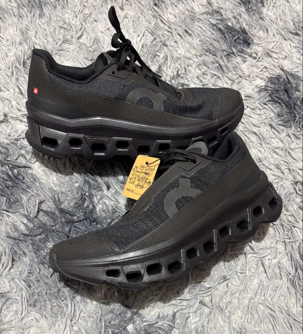 ON CLOUD CLOUDMONSTER VOID (Category: Sneakers) located in Legazpi City. Submitted by thesource052 (Listing ID 1460496636, Image 1). Description: ON CLOUD CLOUDMONSTER VOID SIZE 38, 5UK, 7US, JP24, Bought brand new Fron London. Around 10k in php. Selling rush!! Wrong Size:, Naiwan na ung box sa london. Moneyback if fake. .