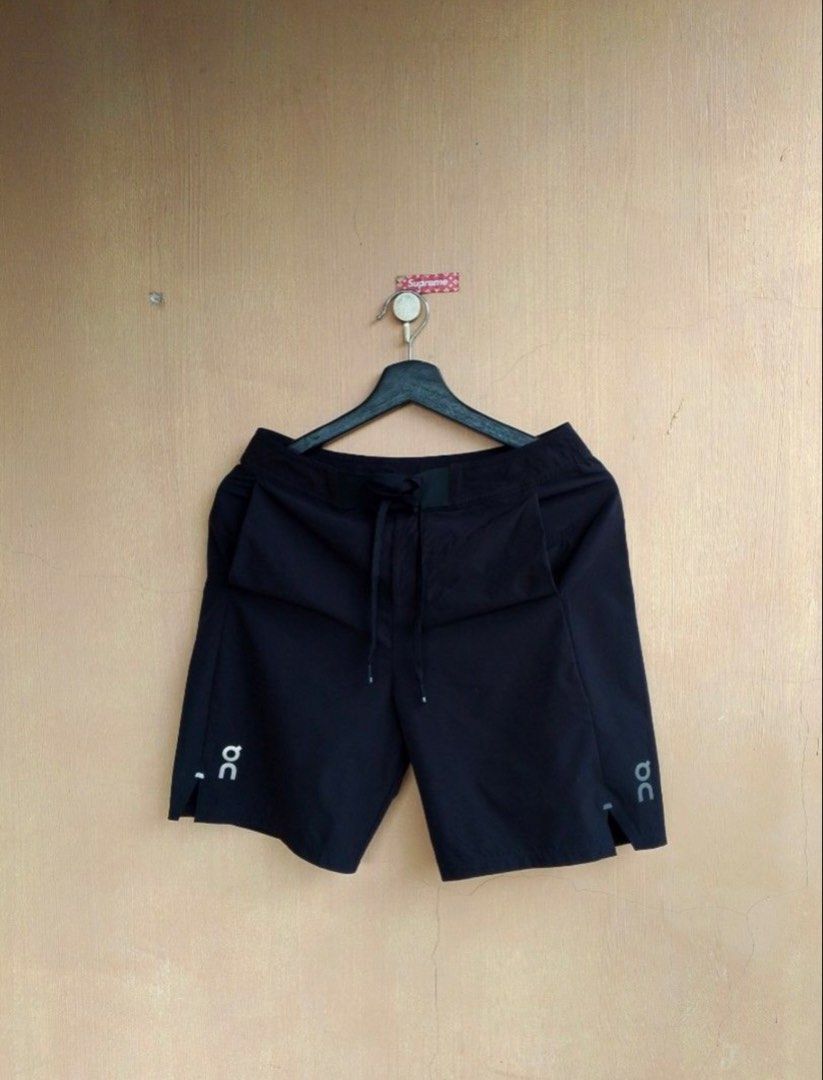 On Cloud Hybrid shorts (Category: Shorts) located in Quezon City. Submitted by jembart0527 (Listing ID 1460458724, Image 3). Description: For sale On cloud Hybrid shorts Size: XS Dimes: 26-28 width Like new RFS: too small for me.