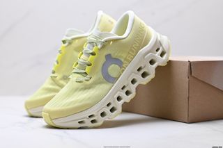 (Category: ) located in . Submitted by factory.shoes.outlet (Listing ID 1460308900, Image 1). Description: .