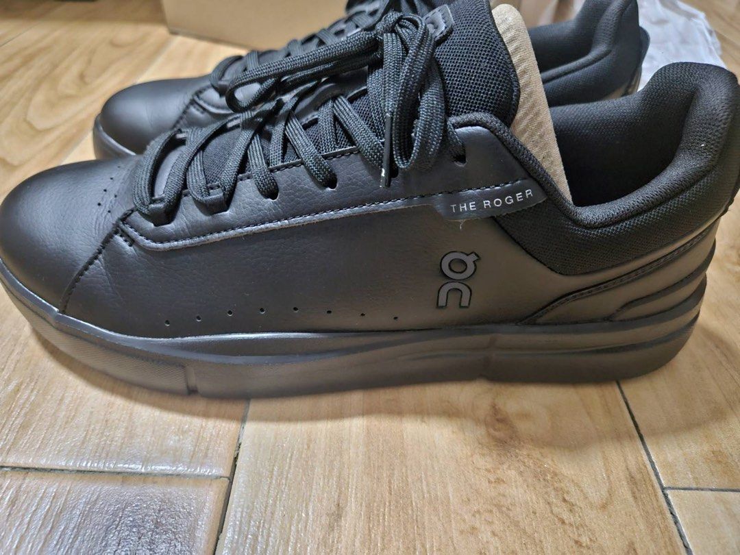 ON THE ROGER Advantage (Category: Sneakers) located in Manila. Submitted by themythfs (Listing ID 1460366128, Image 3). Description: - Color: Black on Black - Size: US 10 - Purchase date: August 19, 2026 - Original price: PHP 9590.00 - Price is negotiable - Includes original box - No issues, fitted only - RFS: Incorrect size.