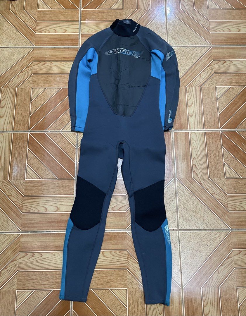 O’NEILL FULL WETSUIT (Category: Outdoor Furniture) located in Muntinlupa City. Submitted by clarencemirones (Listing ID 1460472797, Image 1). Description: O’NEILL FULL WETSUIT sz; 12 chest: 29 - 31 waist: 25 - 27 sleeves 22.5 like new! dm me!.