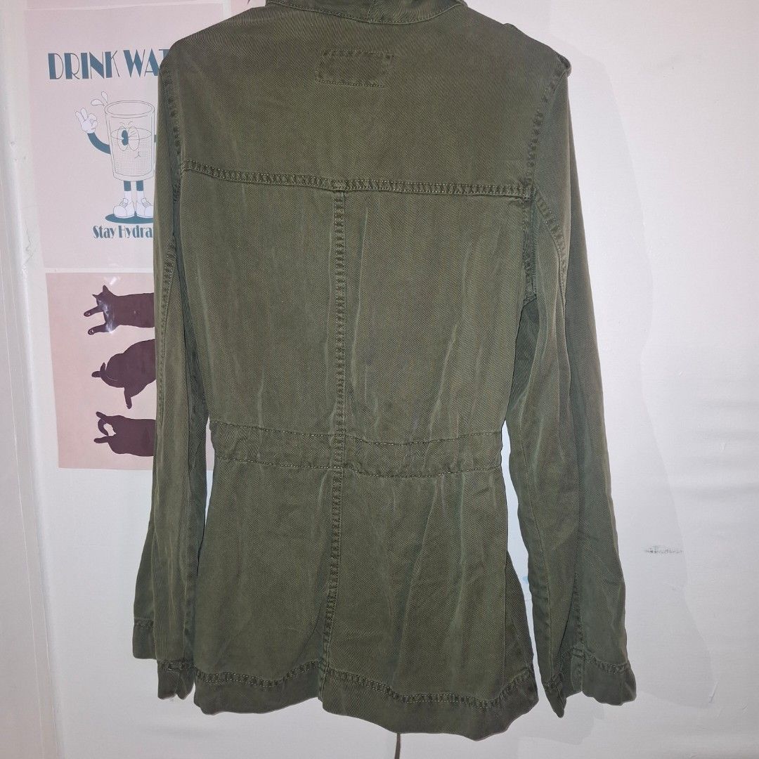 ONLY "Kenya" Lyocell Utility Jacket (Category: Coats, Jackets and Outerwear) located in Manila. Submitted by unfold.900 (Listing ID 1460316278, Image 2). Description: - preloved location: sampaloc manila.