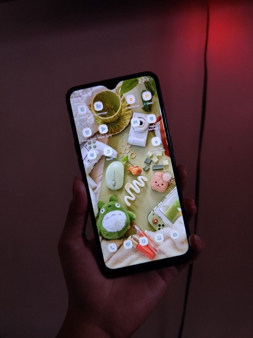 Oppo a7 3/64gb ram neon (Category: OPPO) located in Manila. Submitted by swishmeloone (Listing ID 1460501827, Image 1). Description: 📌 lady used 📌 phone info: price for attention only ー sign of usage only (minor flaw)❗ ー sd card/sim carrier still intact ✅ ー fingerprint / face id working ✅ ー good camera & vid quality ✅ ー no camera shaking ( back&front ) ✅ ー true tone (all buttons working) ✅.