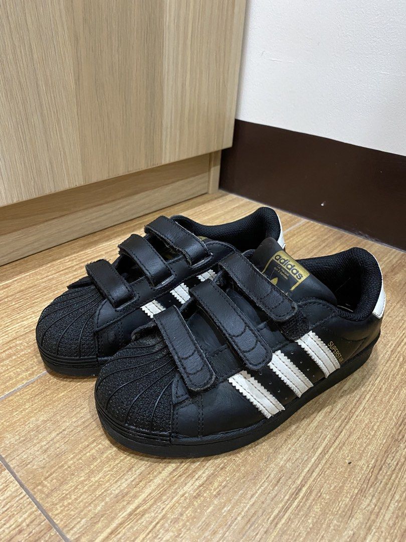 Original Adidas Superstar for Kids (Category: Babies & Kids Fashion) located in Quezon City. Submitted by pbonlinestore (Listing ID 1460357559, Image 1). Description: Good condition Hindi na kasya sa anak ko Nabili sa Uk Pm for more question and pictures thank you.