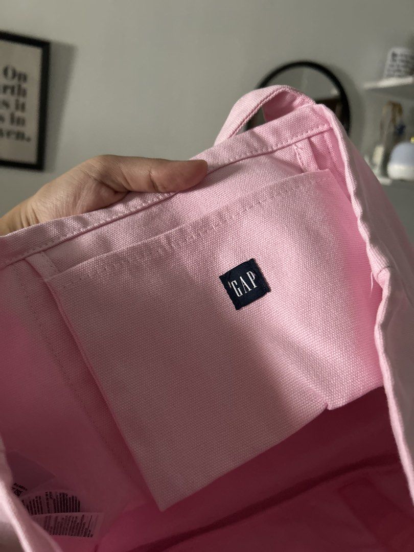 Original Gap Tote Bag (Pink) (Category: Tote Bags) located in Quezon City. Submitted by lhemdawn07 (Listing ID 1460349364, Image 3). Description: .