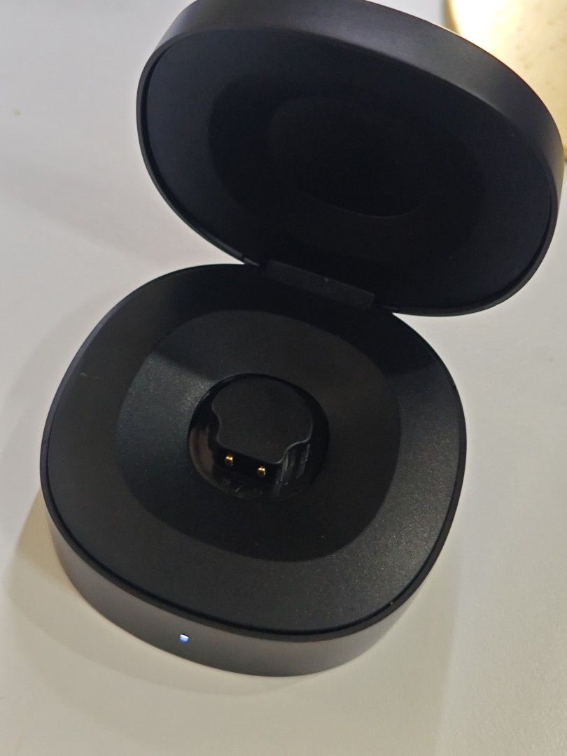 Original RingConn Gen 2 Charger only (Category: Chargers) located in Antipolo. Submitted by maria0618 (Listing ID 1460389008, Image 2). Description: Original RingConn Gen 2 Charger , size 7. RFS: I have extra charger *Payment first before pick up *Delivery c/o buyer *MOD via gCash, BDO or GoTyme *Pick up loc: Pasay City.