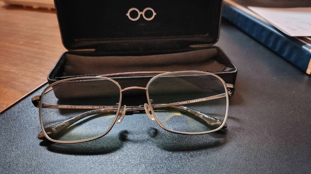 OWNDAYS Essentials - Eyeglasses with Case (Category: Sunglasses & Eyewear) located in Makati City. Submitted by kiwi_thetuxedocat (Listing ID 1460403874, Image 1). Description: - OWNDAYS Eyeglasses - Almost 3 months old - Includes original case and cleaning cloth - Durable metal frame - Classic aviator style with double bridge - Square lens shape - Ideal for everyday wear - 225L & 250R.