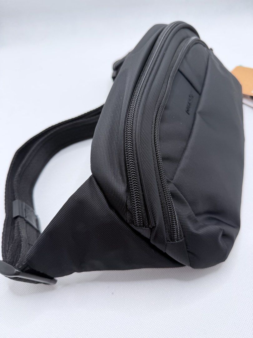 Pacsafe Orig belt bag (Category: Belt bags, Clutches and Pouches) located in Quezon City. Submitted by ajandstevenshopscorner (Listing ID 1460463772, Image 3). Description: .