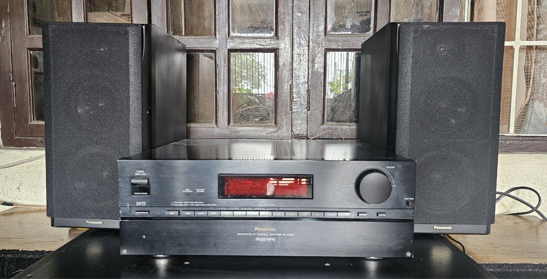 Panasonic Integrated AV Control Amplifier SU-AV100 with Speakers (Category: Soundbars, Speakers & Amplifiers) located in San Pedro. Submitted by alex1630 (Listing ID 1460383881, Image 1). Description: Panasonic SU-AV 100C Amplifier -Audio & video input: Phono, cd,tuner,tape,DAT,TV,Screen, S-video terminal. Front -L/R 100w Center-100w Rear - 50w -Built-in Subwoofer output,Bass Synthesizer. - Power inputs : 100 volts Includes 2 Panasonic SB-CH10 3 