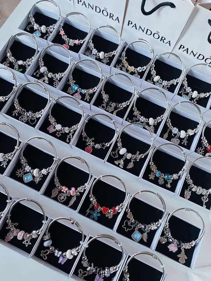 Pandora Bangle Bracelet (Category: Luxury Accessories) located in Malasiqui. Submitted by foundco_finds (Listing ID 1460493960, Image 3). Description: ✨ Pandora Bangle Bracelet - 5PCS Assorted for ₱525 🛍️ Inclusions - Free box & paper bag (perfect for gift) 💳 Mode of Payment - Gcash & Bank Transfer only. FAQS 📣 Non tarnish po ba? - Yes, with proper care. 📣 With box na ba? Yes, with box included. 📣 Open for selection? - For retail, yes. For r