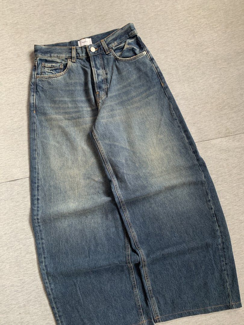 Pants (Category: Jeans) located in Cebu City. Submitted by aundrewwww (Listing ID 1460506239, Image 3). Description: Size: 30 length: 40 thigh: 14 hems: 12 Condition: 9.5/10 Color rate: 9.5/10 issue: .