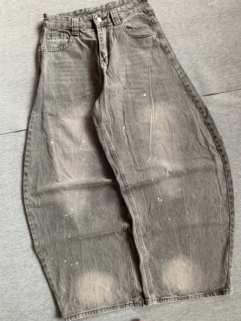pants (Category: Jeans) located in Cebu City. Submitted by aundrewwww (Listing ID 1460506342, Image 3). Description: Size: 30 length: 41.5 thigh: 14 hems: 14 Condition: 9.5/10 Color rate: 9.5/10 issue:.