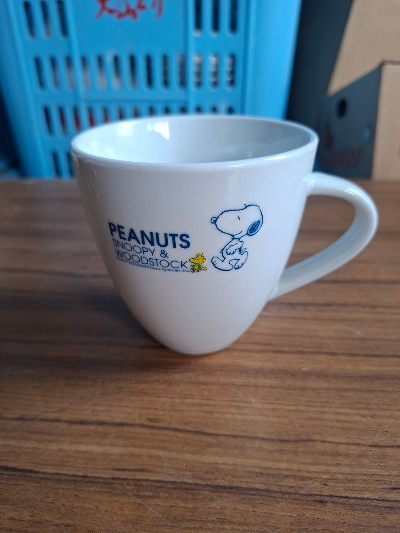 Peanuts Snoopy & Woodstock Mug (Category: Coffee & Tea Tableware) located in Consolacion. Submitted by luxekerei (Listing ID 1460362543, Image 1). Description: .