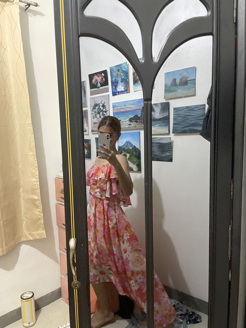 Pink Floral Ruffle Maxi Dress (Category: Dresses) located in Taguig. Submitted by janeecy (Listing ID 1460348621, Image 2). Description: small-medium.