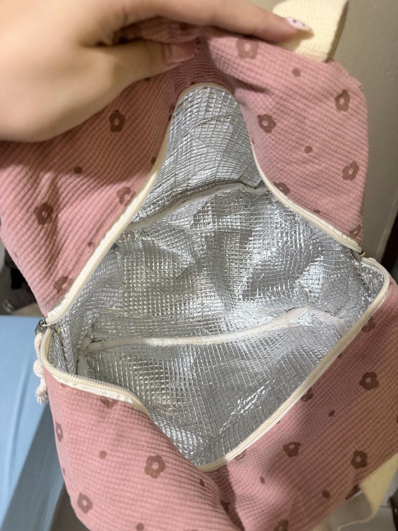 PINK LUNCHBOX (Category: Diaper Bags & Wetbags) located in Bacoor. Submitted by nd.clothing (Listing ID 1460356001, Image 2). Description: .
