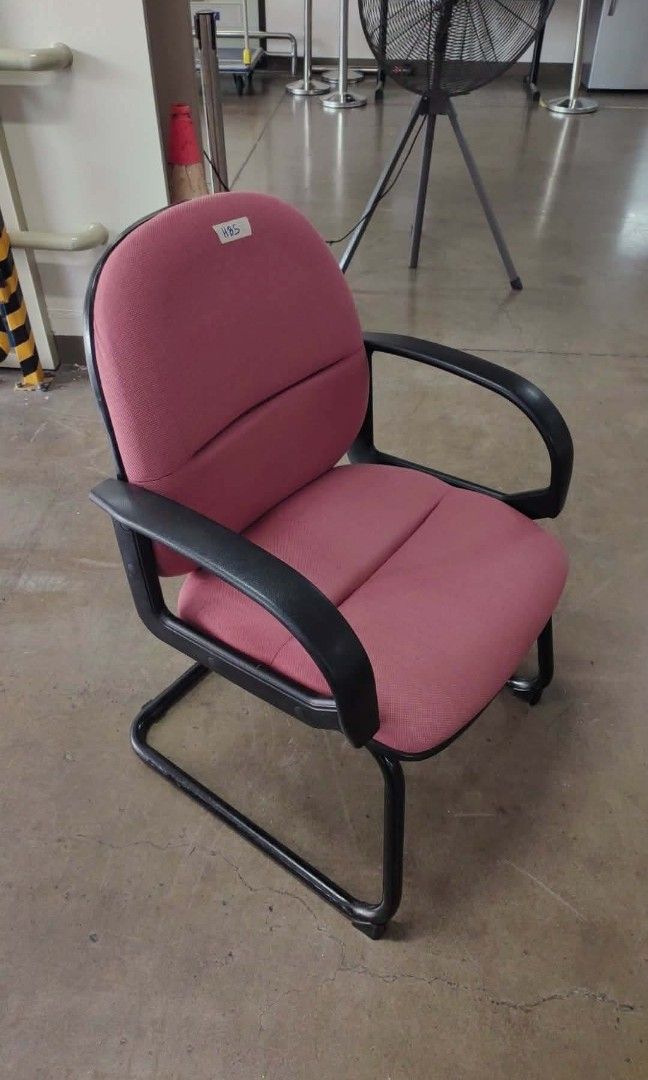 Pink Office Chair (2nd hand) (Category: Chairs) located in Quezon City. Submitted by atgeremias313 (Listing ID 1460368011, Image 2). Description: Office Chair Pink‼️ *steady *fabric *pink 900 only‼️ 0985-887-8973 313 Quirino Highway, Baesa, QC (Beside Baesa Hotel).