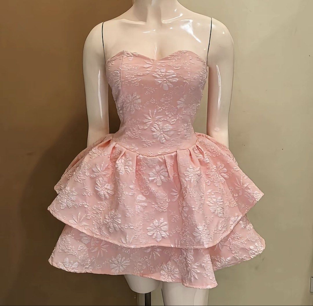 Pink princess dress (Category: Dresses) located in Manila. Submitted by thingsandmorethings (Listing ID 1460459158, Image 1). Description: .