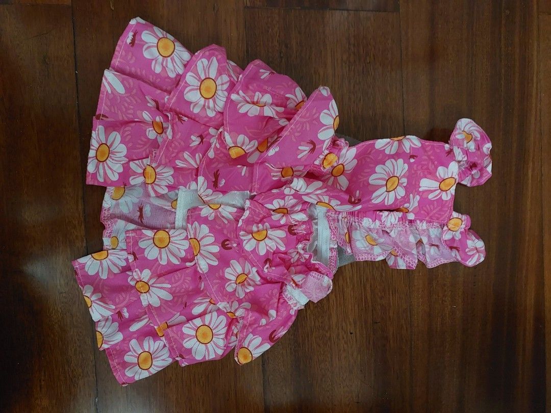 Pink Ruffled Pet Dress (Category: Homes & Other Pet Accessories) located in Caloocan City. Submitted by ericajane_tc (Listing ID 1460477364, Image 2). Description: for small breed .