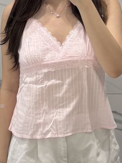 (Category: ) located in . Submitted by pinkyclothes1267 (Listing ID 1460391497, Image 1). Description: .