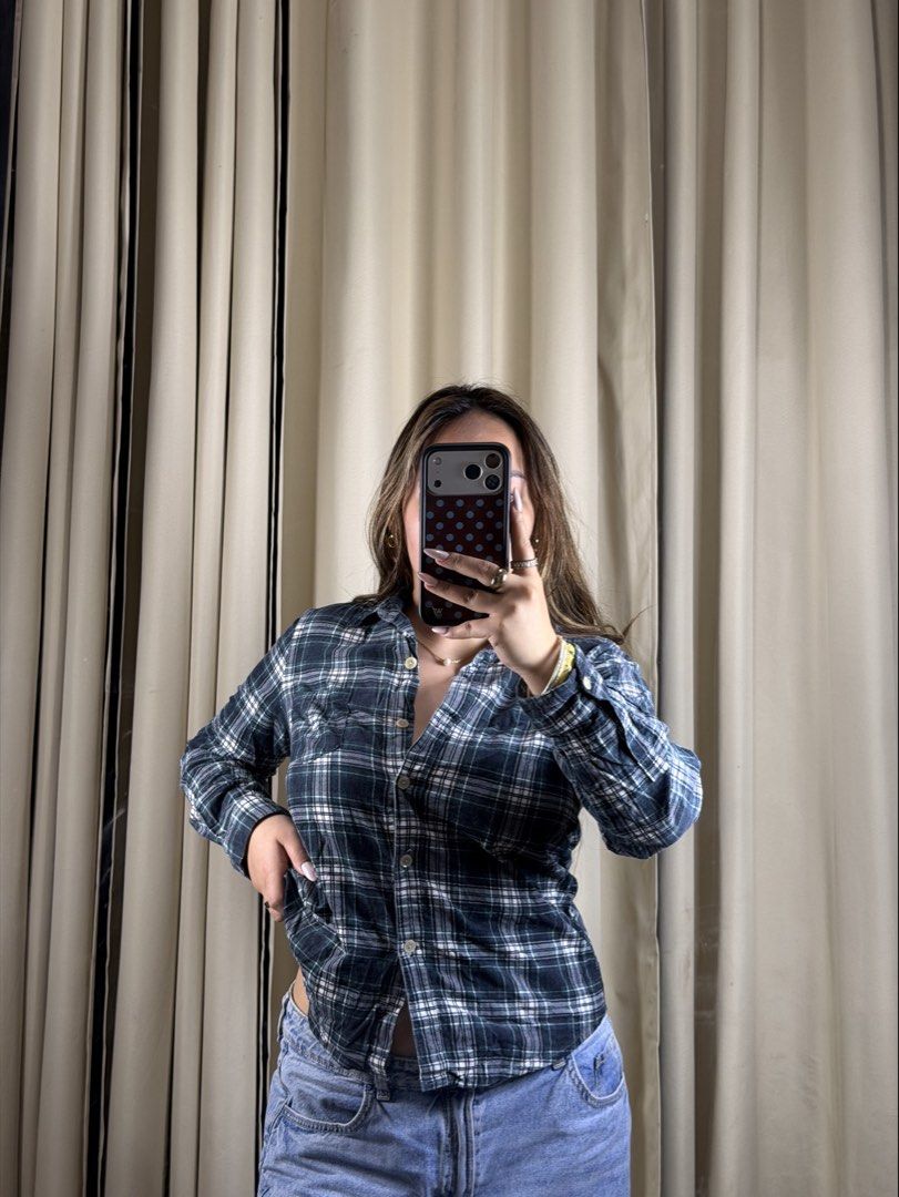 PLAY COMME DES GARCONS (Category: Tshirts & Polo Shirts ) located in Kapangan. Submitted by keythsgs74798 (Listing ID 1460328759, Image 1). Description: .