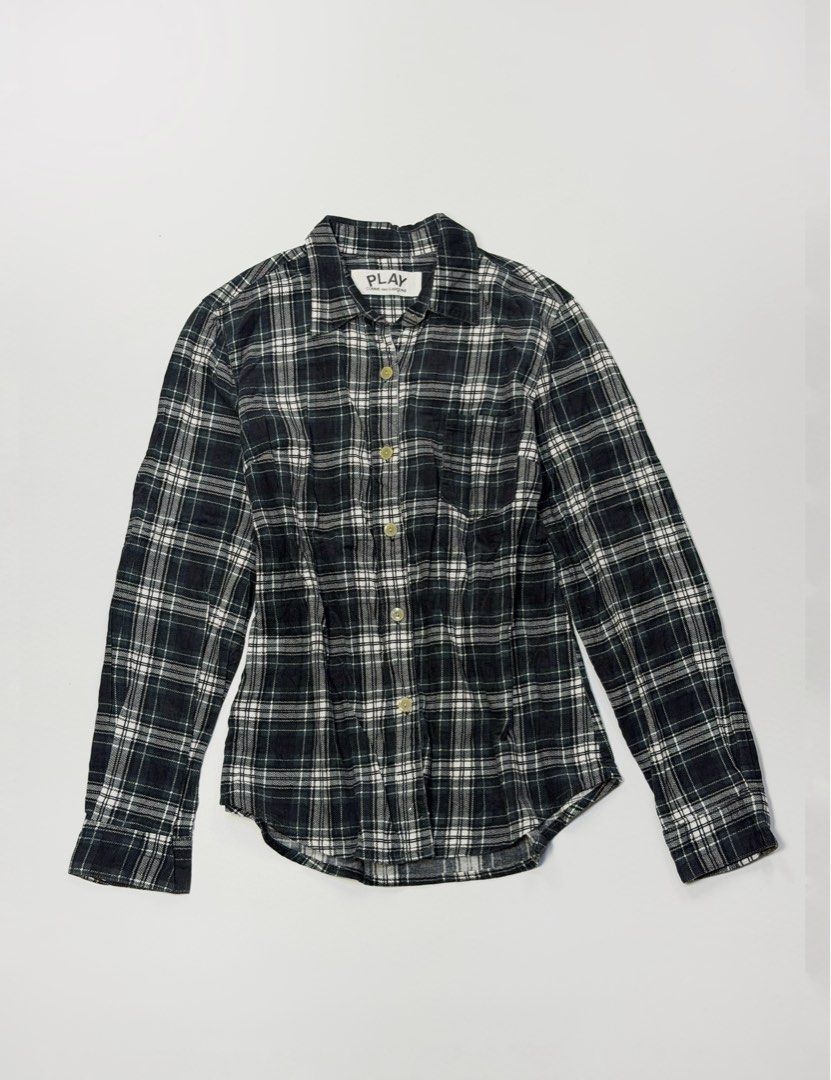 PLAY COMME DES GARCONS (Category: Tshirts & Polo Shirts ) located in Kapangan. Submitted by keythsgs74798 (Listing ID 1460328759, Image 2). Description: .