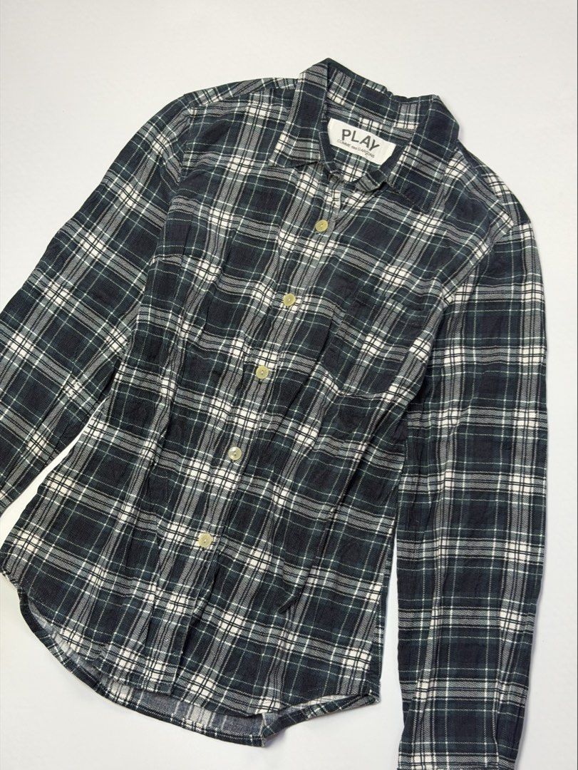 PLAY COMME DES GARCONS (Category: Tshirts & Polo Shirts ) located in Kapangan. Submitted by keythsgs74798 (Listing ID 1460328759, Image 3). Description: .