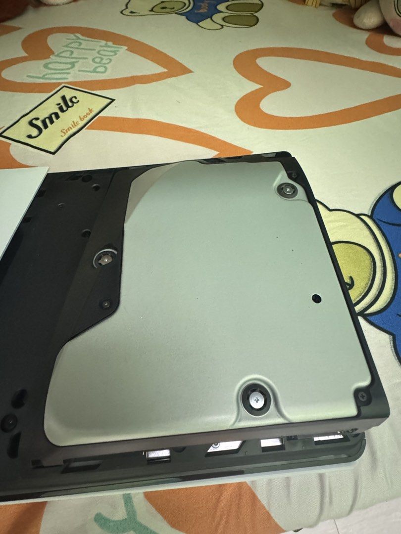 PlayStation 5 Disc Drive (Category: PlayStation) located in Navotas City. Submitted by eggsyyyyyyyyy (Listing ID 1460401292, Image 2). Description: - PS5 Disc Drive (White) - little scratches only on cover , works perfectly No issue Without box Can be used in slim and pro Navotas/manila loc Slightly nego.