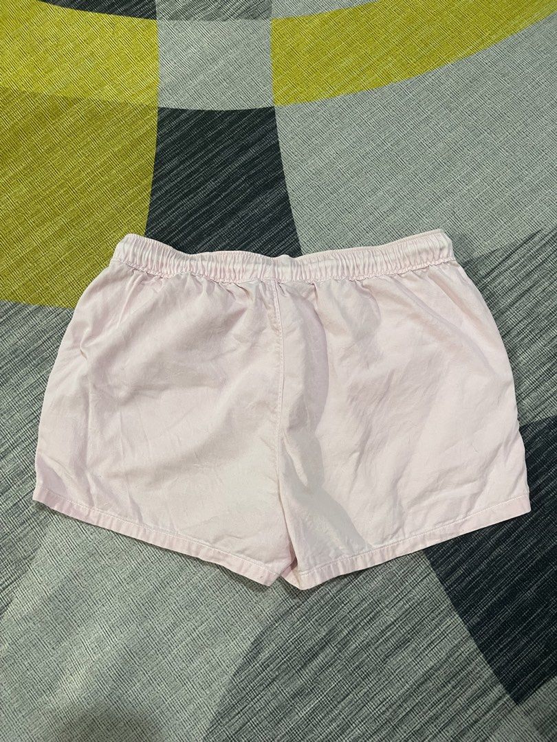 Polo ralph lauren womens short (Category: Shorts) located in Taytay. Submitted by ekselentekondisyon (Listing ID 1460453769, Image 2). Description: Polo ralph lauren womens short W-28-34 L-11.5 Leg opening-11.5 Good condition Taytay rizal location.