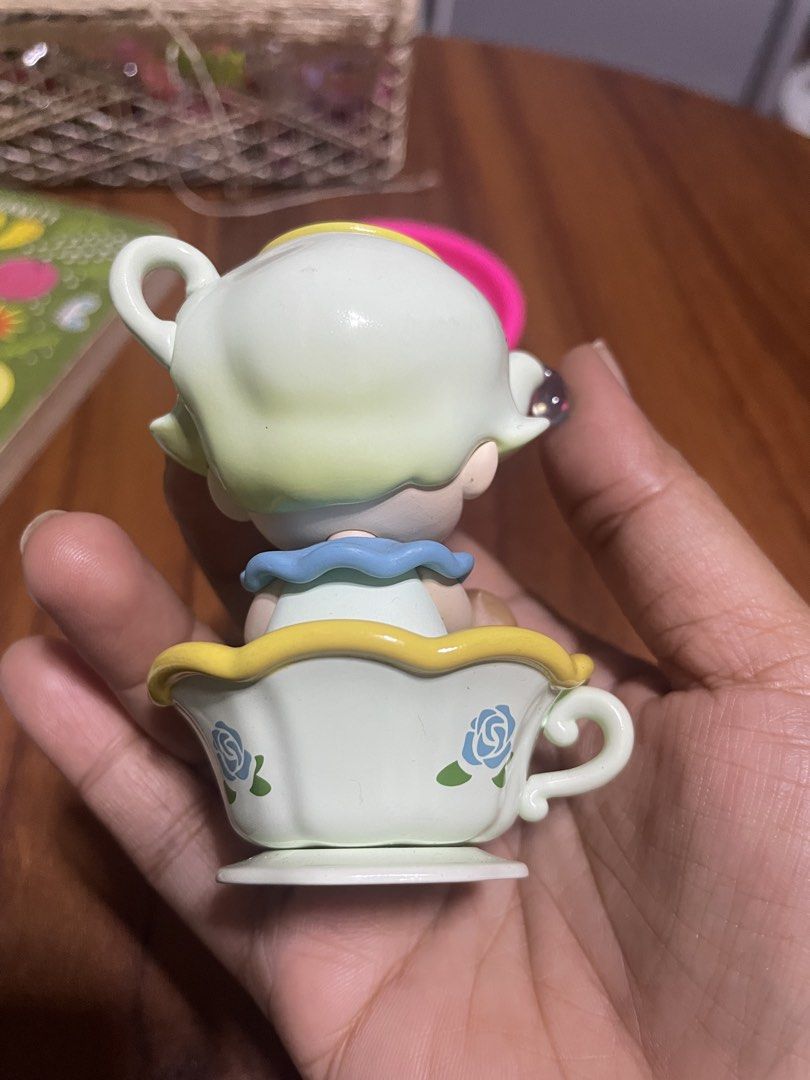 POPMART DIMOO rotating cup (Category: Designer & Blind Box Toys) located in Quezon City. Submitted by gracianaaaaa (Listing ID 1460502961, Image 2). Description: dating series: no bnf but mint condi. .