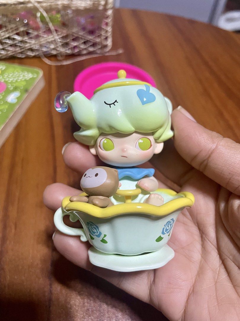 POPMART DIMOO rotating cup (Category: Designer & Blind Box Toys) located in Quezon City. Submitted by gracianaaaaa (Listing ID 1460502961, Image 1). Description: dating series: no bnf but mint condi. .