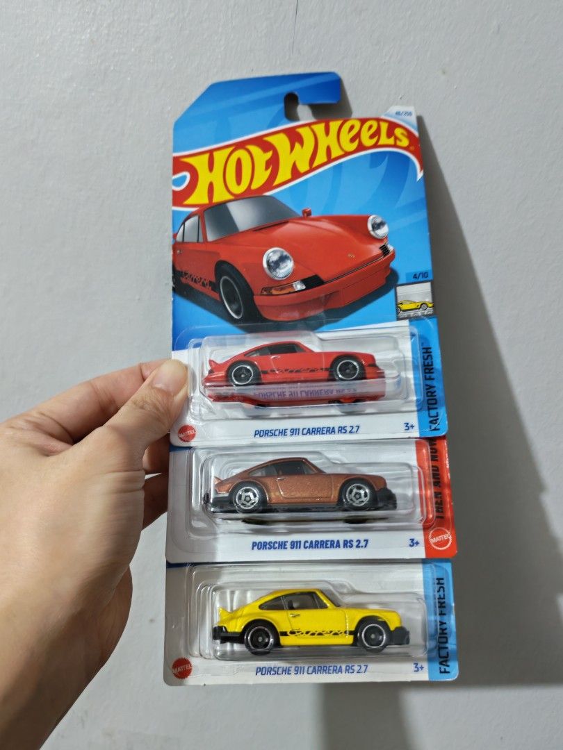 PORSCHE 911 CARRERA RS 2.7 (Category: Vehicle & Diecast Models) located in Carmona. Submitted by khmmnhn (Listing ID 1460459003, Image 3). Description: Set as 3 No set break Firm Bawal sa maselan.