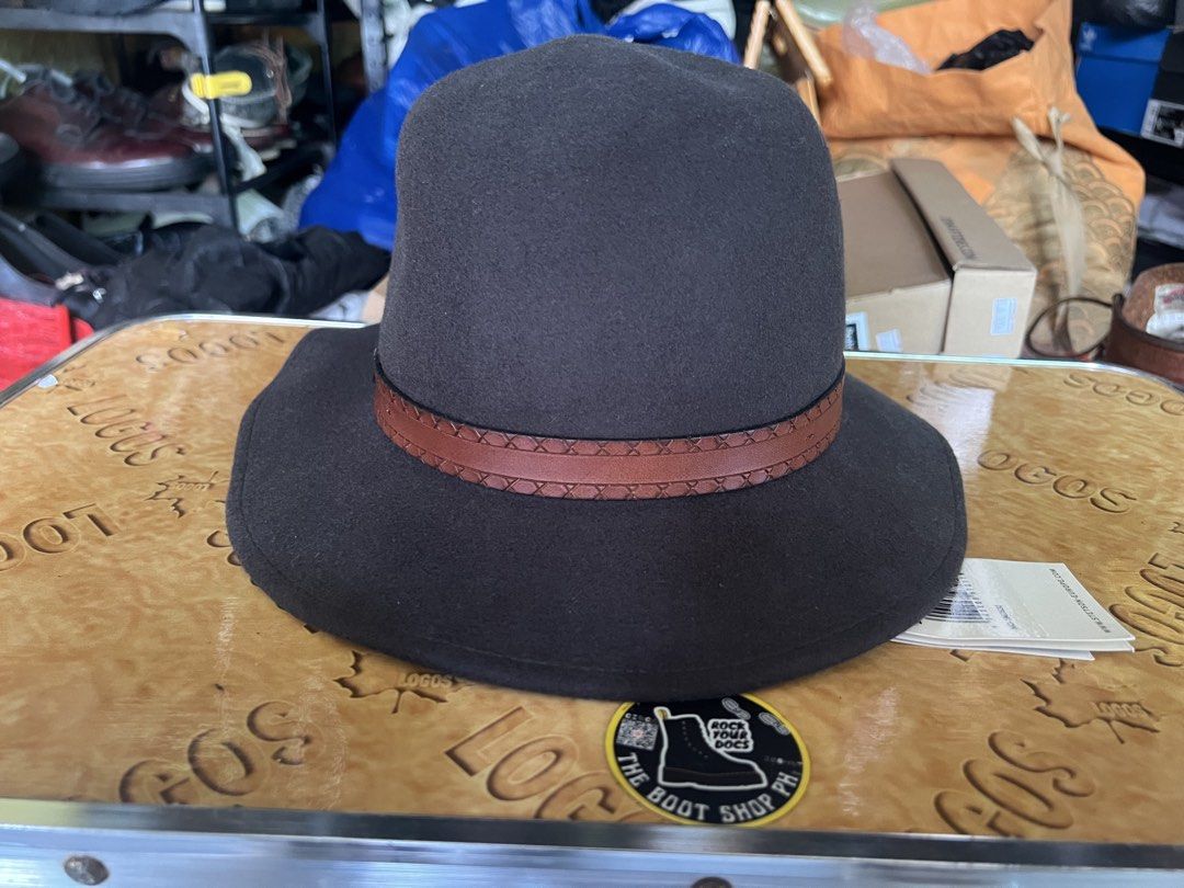 Porseyl Stetson Hat (Category: Caps & Hats) located in Manila. Submitted by babesdohaylo (Listing ID 1460360927, Image 2). Description: Porseyl Stetson Hat Available For Layaway P 5,000 In Good Condition Location: Bambang Market Tondo Manila Stall # 8 For more items visit the following FB Page: The Boot Shop Ph Dr. Martens Ph Sell/Swap Carousel App edsantos27 / babesdohaylo Disclaimer: We’re not connected or affiliated with the mentioned brand. A