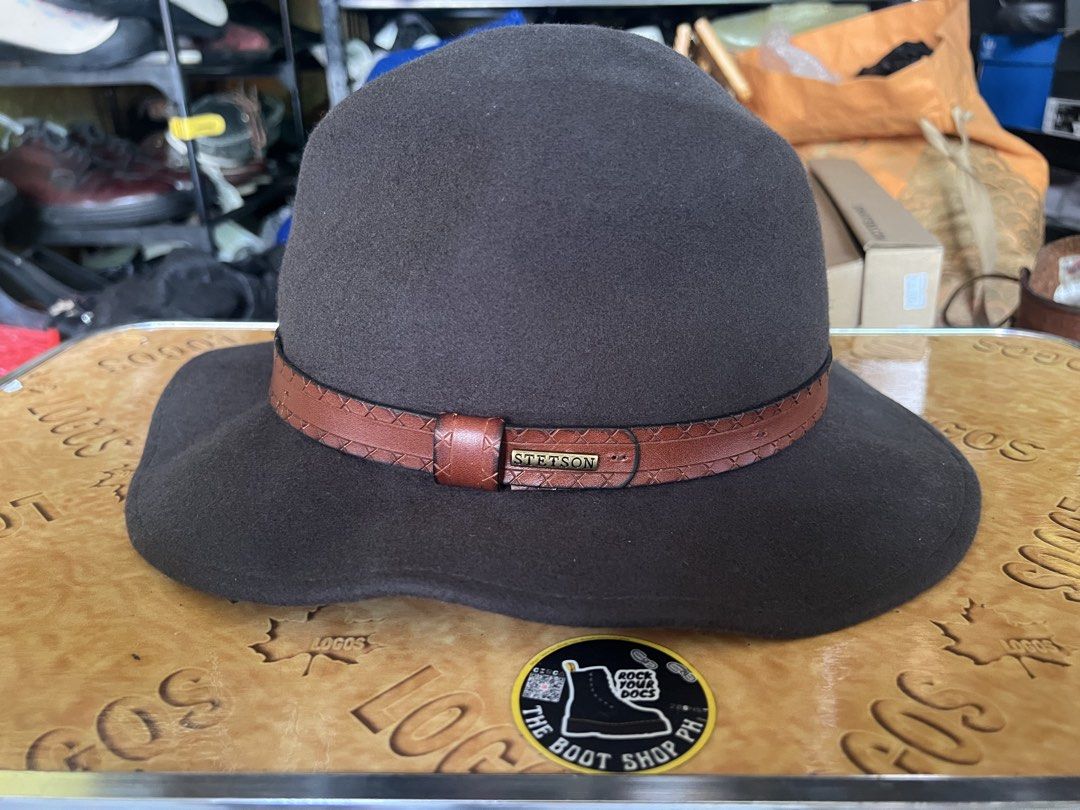 Porseyl Stetson Hat (Category: Caps & Hats) located in Manila. Submitted by babesdohaylo (Listing ID 1460360927, Image 1). Description: Porseyl Stetson Hat Available For Layaway P 5,000 In Good Condition Location: Bambang Market Tondo Manila Stall # 8 For more items visit the following FB Page: The Boot Shop Ph Dr. Martens Ph Sell/Swap Carousel App edsantos27 / babesdohaylo Disclaimer: We’re not connected or affiliated with the mentioned brand. A