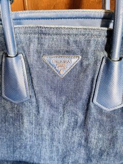 (Category: ) located in . Submitted by meandshopping (Listing ID 1460314287, Image 1). Description: .