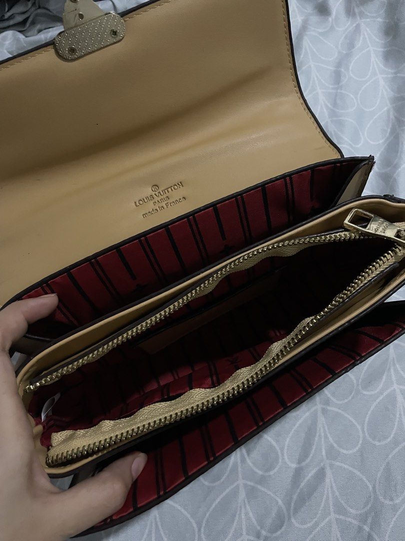Preloved Bag (Category: Shoulder Bags) located in Manila. Submitted by eslamia (Listing ID 1460428352, Image 2). Description: .