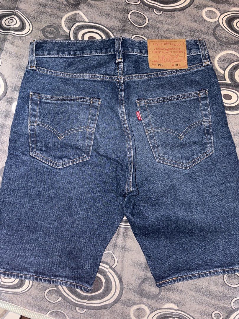 Preloved Levi’s 501 Regular Men Shorts (Category: Shorts) located in Tagbilaran City. Submitted by fragmentationer (Listing ID 1460436351, Image 1). Description: Authentic Levi’s 501 Shorts. 100% Cotton. Worn Once. Near mint condition. .