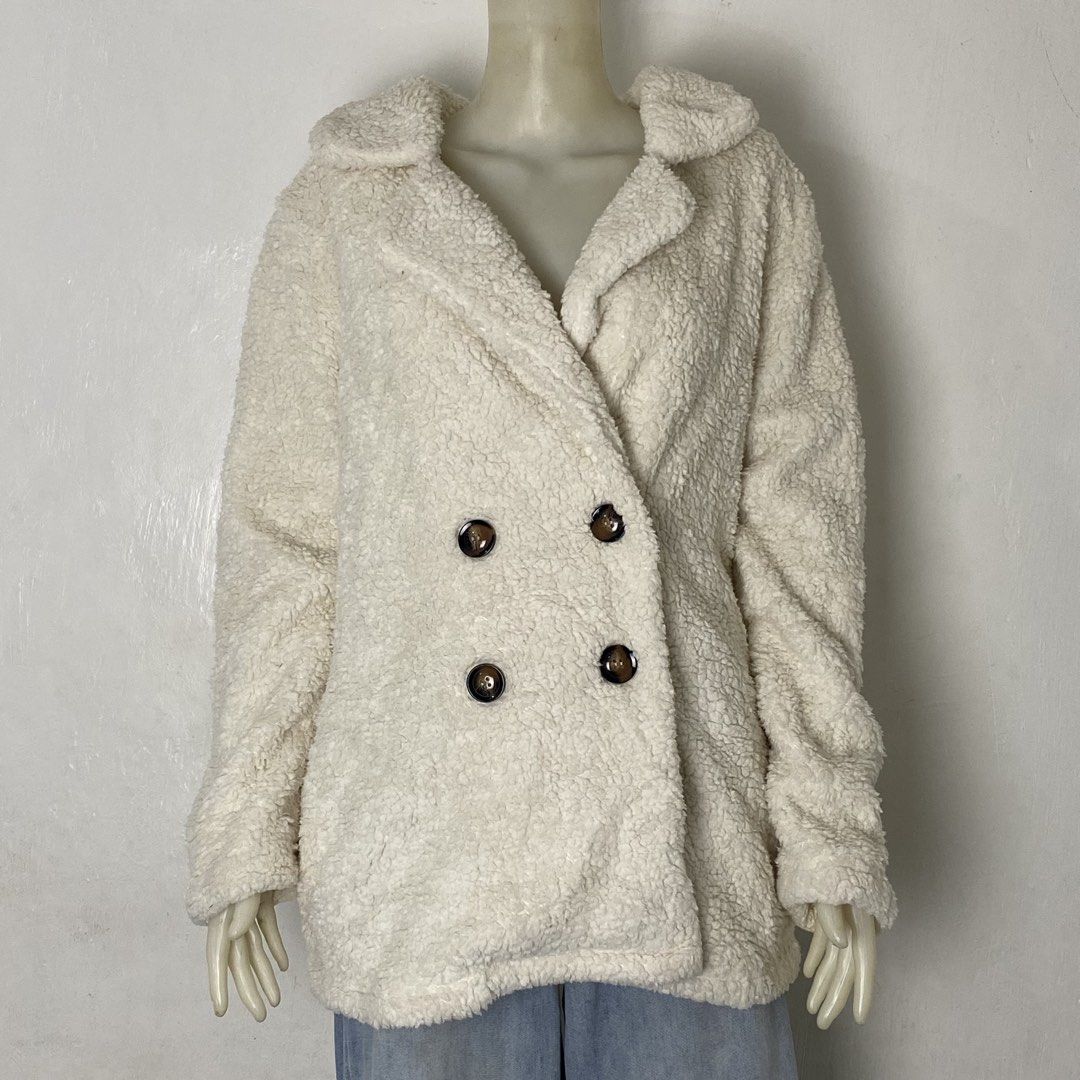 Pretty Garden ✨ | White Double-Breasted Teddy Fleece Jacket (Category: Coats, Jackets and Outerwear) located in Bulacan. Submitted by orc.ph (Listing ID 1460444968, Image 3). Description: Pretty Garden ✨ | White Double-Breasted Teddy Fleece Jacket Material Used: Polyester -White -Plush Insulation -Casual Wear -Outerwear Piece -Full-Zip -Teddy Fleece -Double-Breasted Front Closure -Funnel-Style Collar -Two Hand Pockets ‎-Size: M -Width: 20.5 ‎-Len