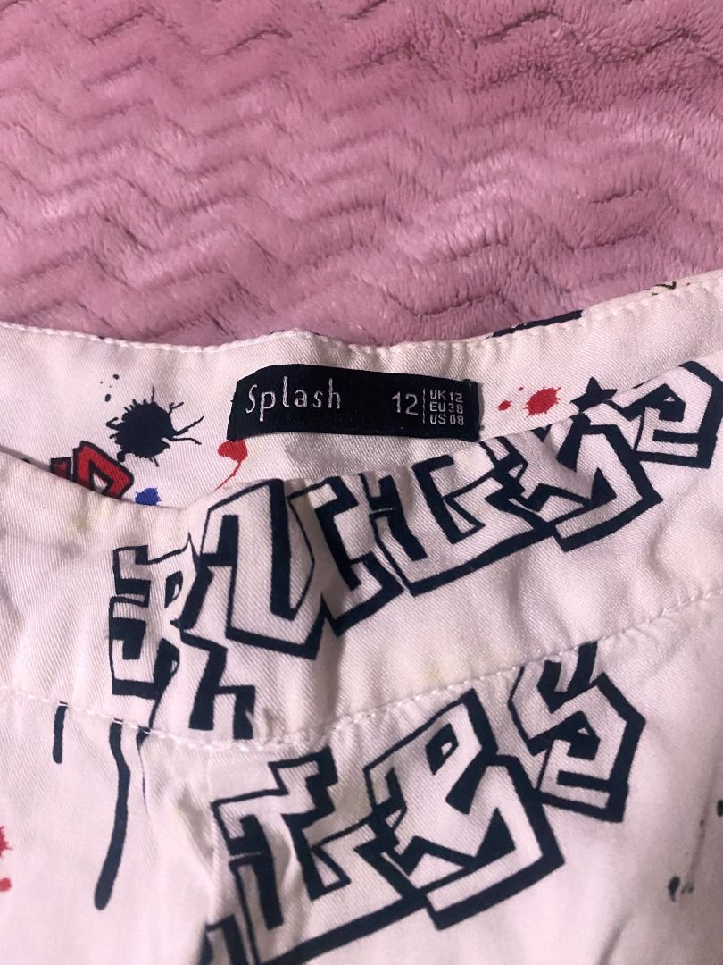 Printed Wide leg pants (Category: Other Bottoms) located in Manila. Submitted by diorellecoeur_xxx02 (Listing ID 1460502896, Image 3). Description: Bought from Qatar. With slit sa baba. Can wear sa beach. Medium to large.